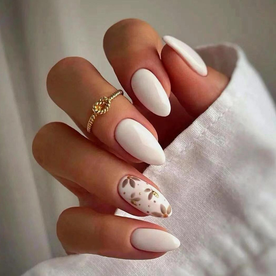 Folklore | White Golden Simplistic Almond Press-on Nails