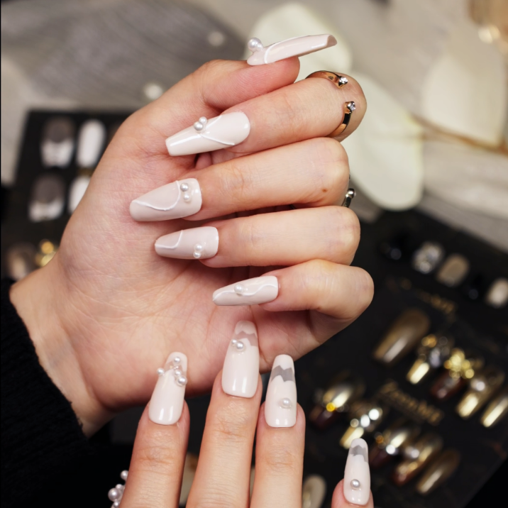 Lover | Pearl-Embellished Nude Press-On Nails