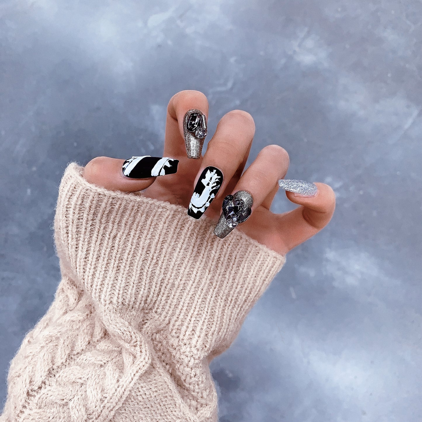 Rebel | Handmade Fairy Dragon Black Gold Press-On Nails