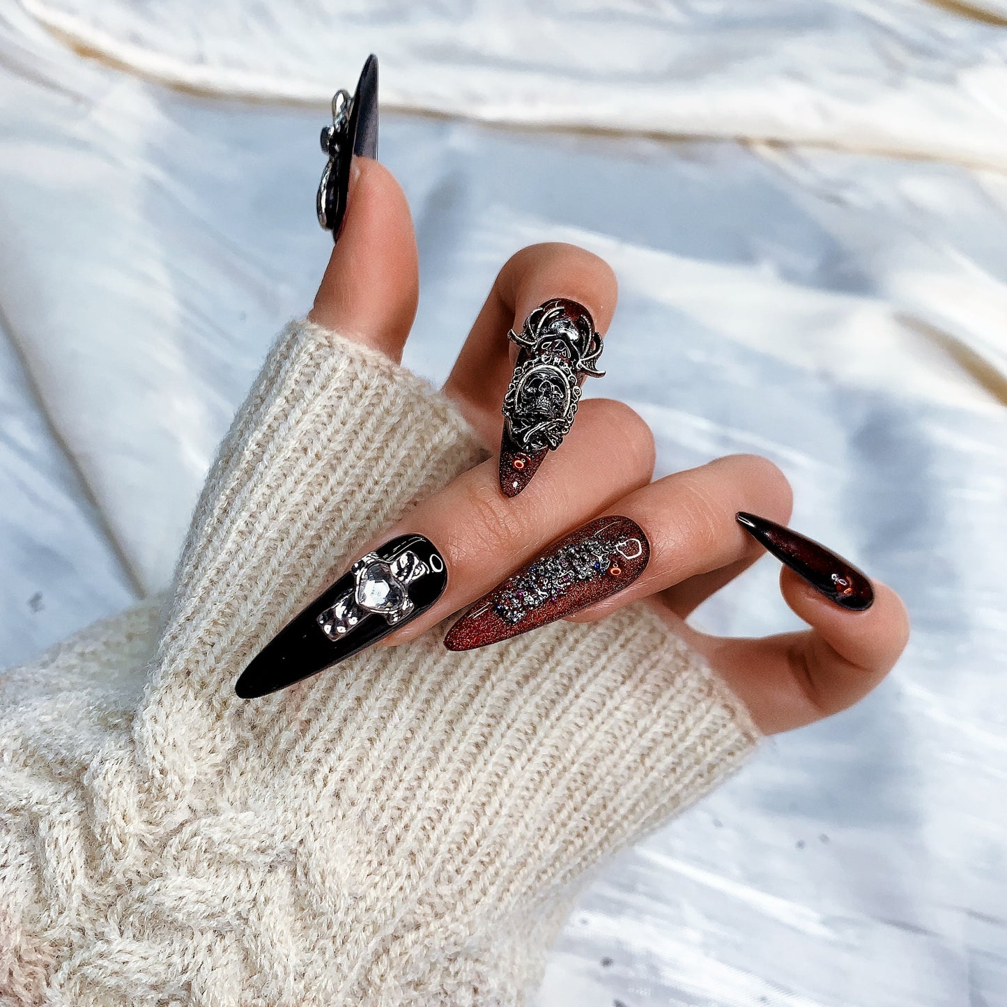 Rebel | Enchanting Gothic Elegance Press-On Nails