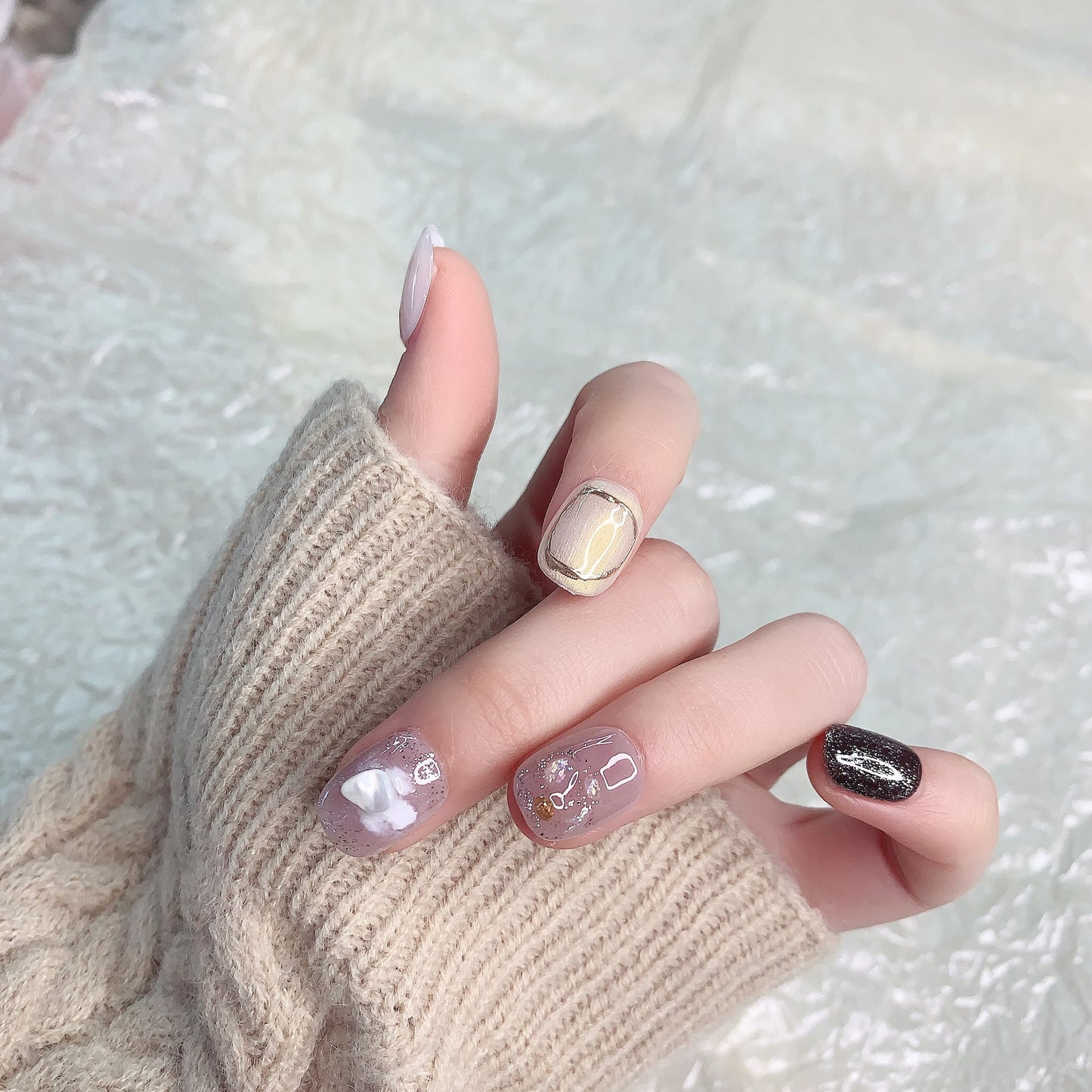 Fearless | Elegant Marble & Glitter Press-On Nails